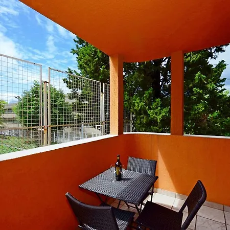 Luxury Apartment Ela