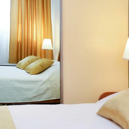 Guest house Luxury Apartment Ela 3*