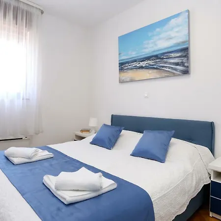 Luxury Apartment Ela Split