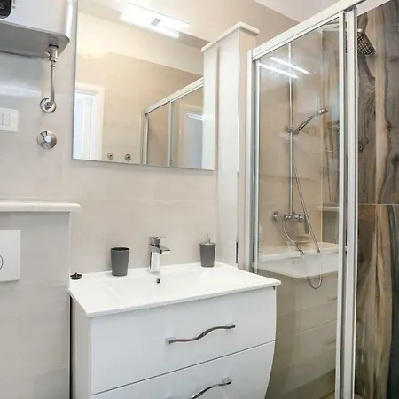 Luxury Apartment Ela