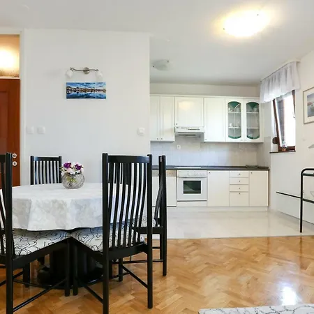 Guest house Luxury Apartment Ela