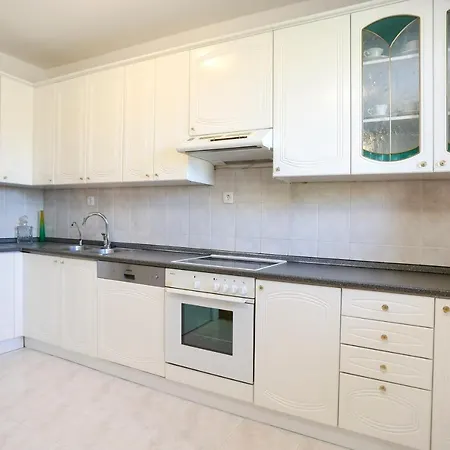 Luxury Apartment Ela
